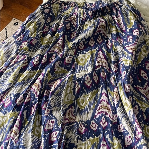 Reba McIntyre lined, flowy,flirty graphic designs,colorful,Maxi Skirt. NWOT - Picture 9 of 9